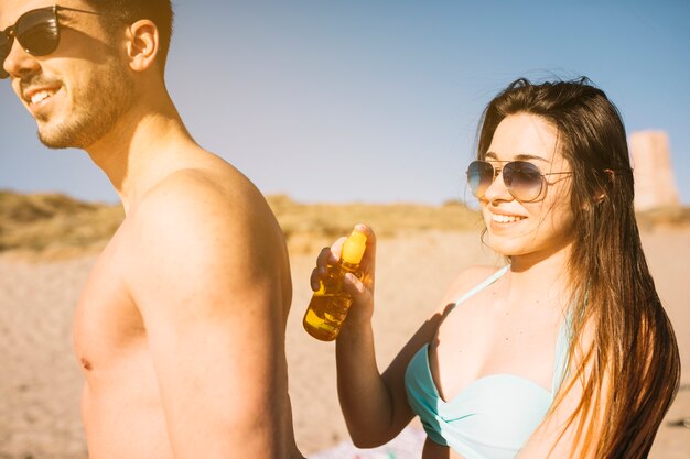 Pareja en la playa