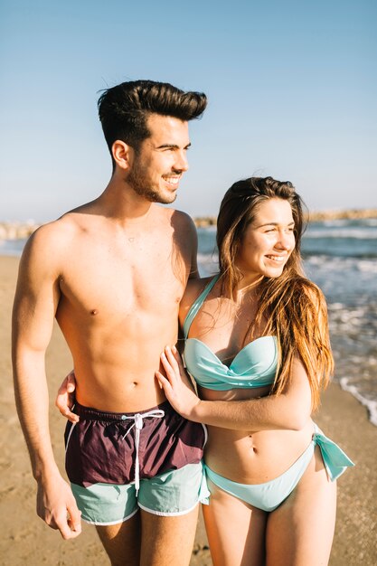 Pareja en la playa