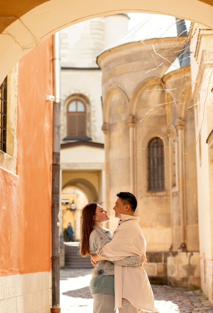 Pareja de tiro medio al aire libre