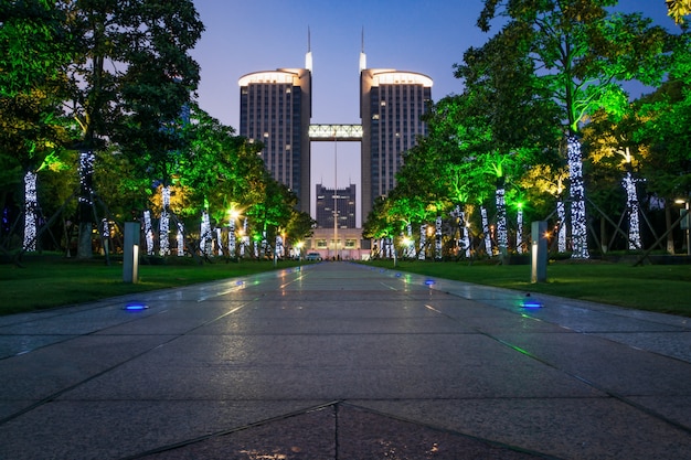 Un parque y la ciudad