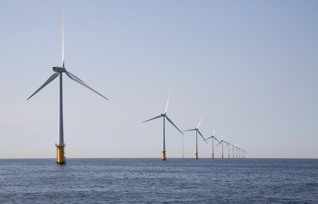 Parque eólico marino cerca de IJmuiden Países Bajos