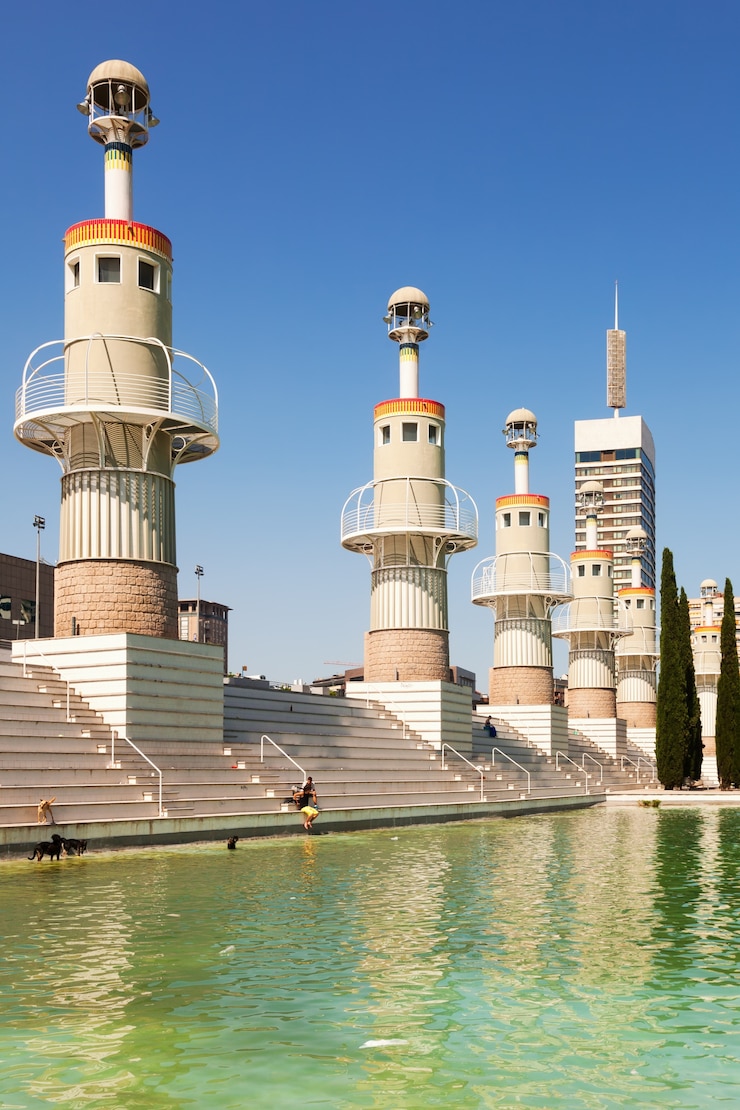 Foto gratuito parque de la espana industrial en barcelona