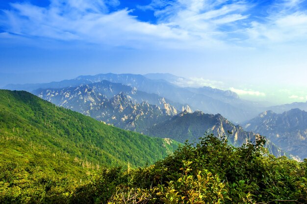 Parque Nacional Seoraksan, lo mejor de la montaña en Corea del Sur