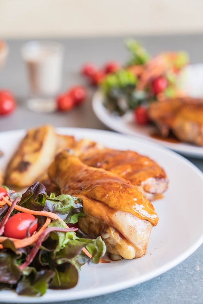 Parrilla filete de pollo con salsa teriyaki