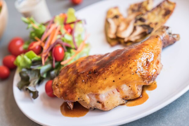 parrilla filete de pollo con salsa teriyaki