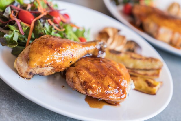 parrilla filete de pollo con salsa teriyaki