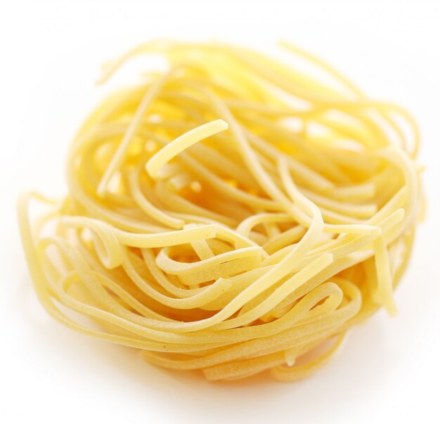 Pasta de nido sin cocer