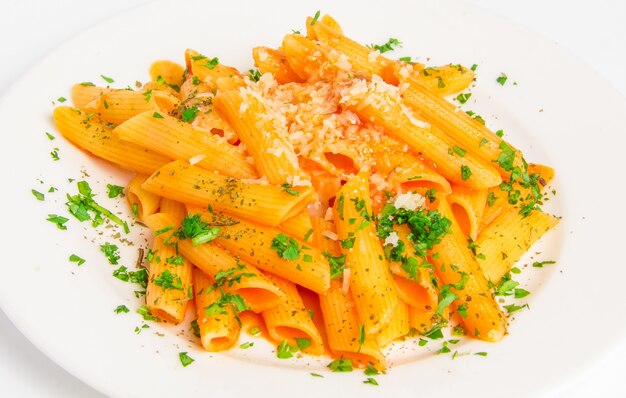 Pasta penne con salsa de tomate