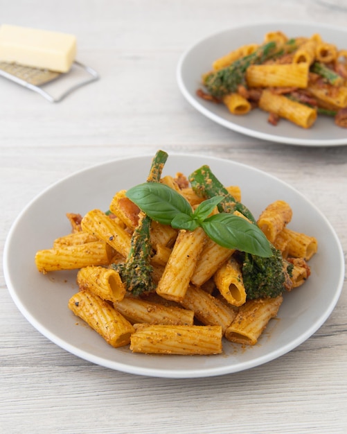 Foto gratuita pasta de tomate y tocino