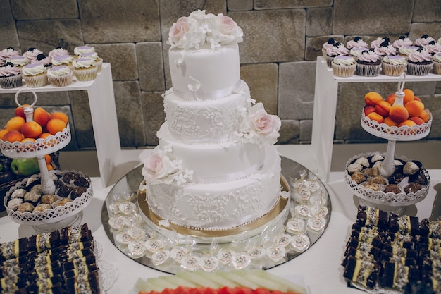 Foto gratuita pastel de bodas