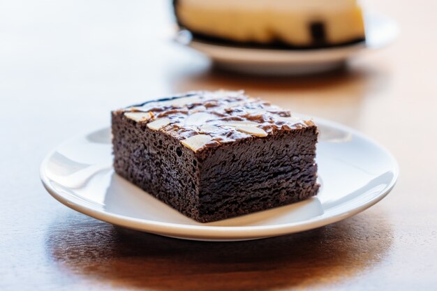 Pastel de brownies de chocolate