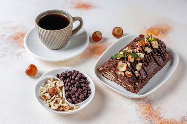 Pastel Mosaico de Chocolate y Galletas