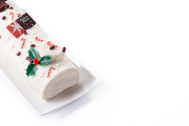Foto gratuita pastel de troncos de navidad de chocolate blanco