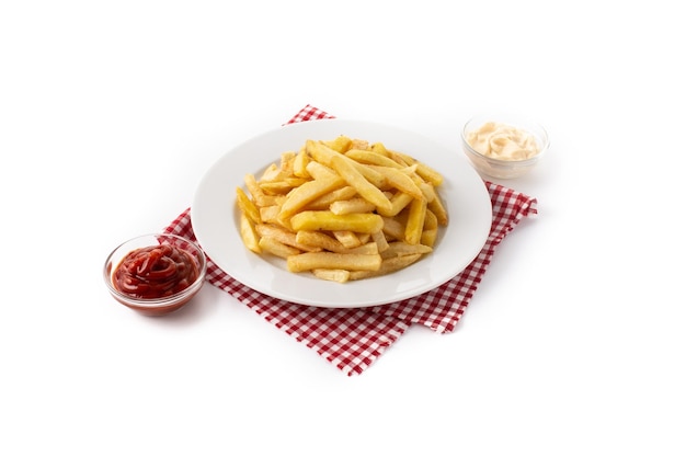Foto gratuita patatas fritas patatas fritas en placa aislado sobre fondo blanco.