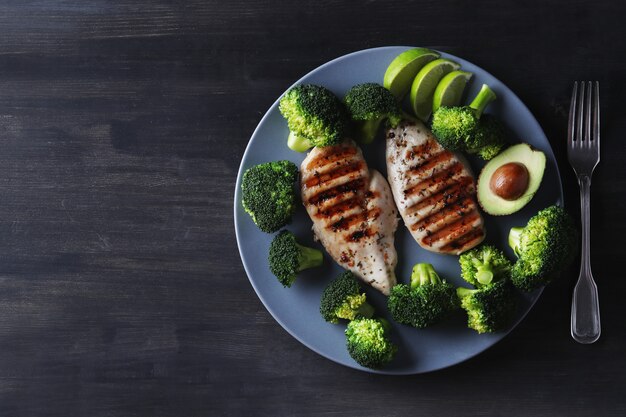 Pechuga de pollo a la plancha con brócoli