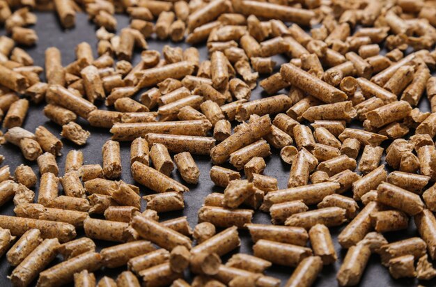 Pellets en mesa sobre mesa