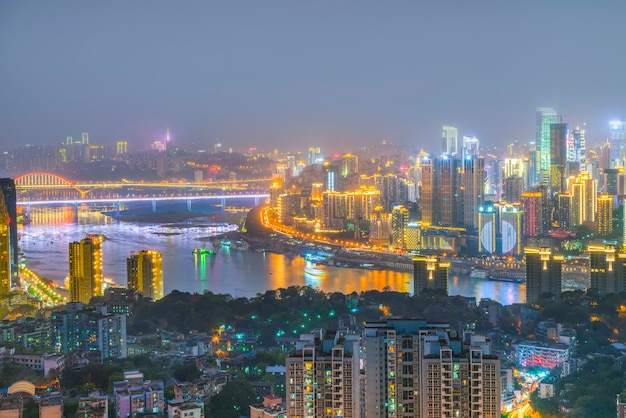 Península escénica cielo arquitectura puente de chongqing