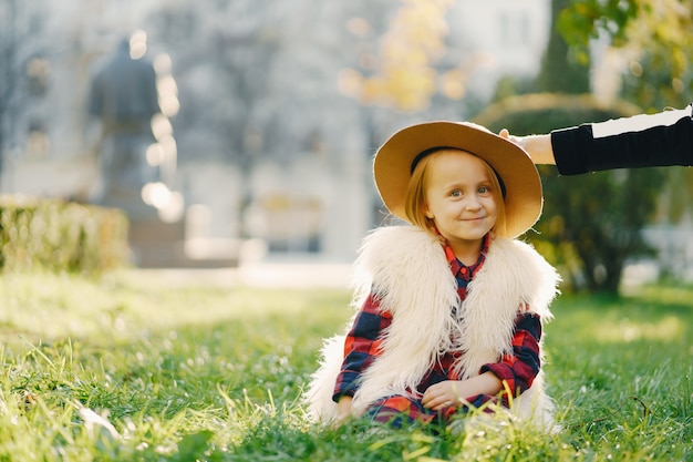 pequeña niña con estilo