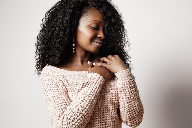 perfil, de, bastante, mujer negra, con, pelo rizado