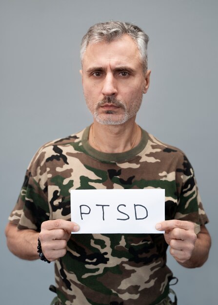 Persona que sufre de ptsd