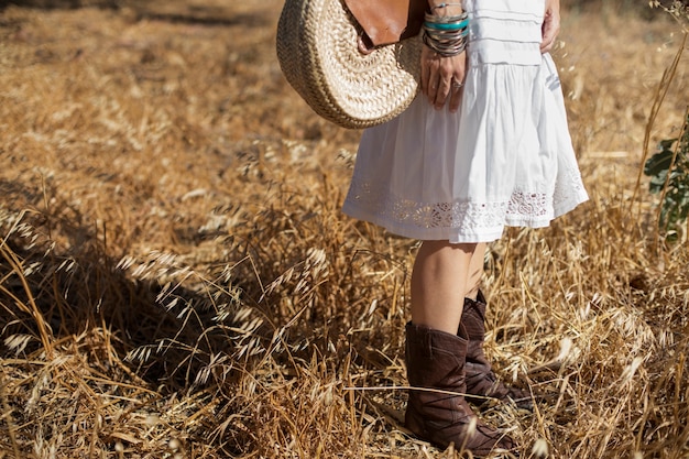 Foto gratuita personalidades bohemias que se van de aventura juntas