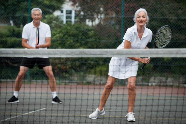 Personas que tienen actividad de jubilación feliz