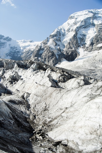 picos de las montañas