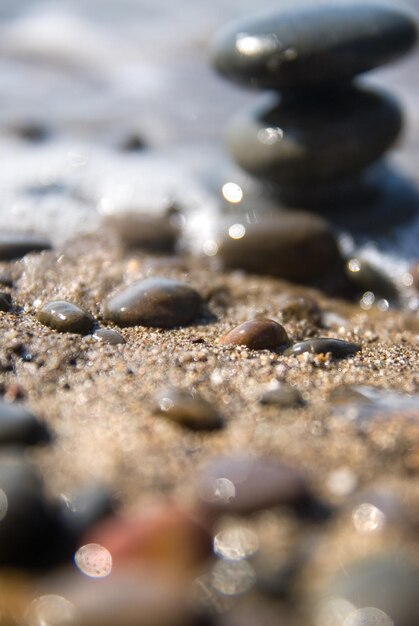 Piedras y onda de agua