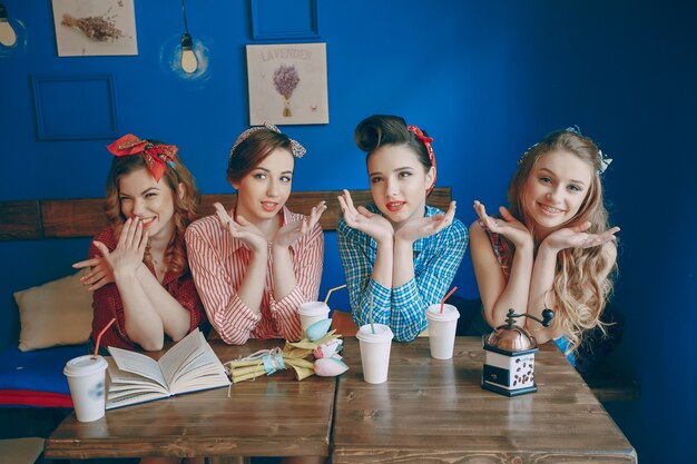 pin up girls