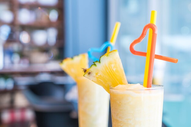 Piña smoothie en un café &#39;