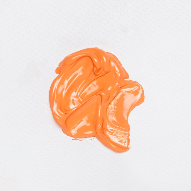 Pintura de color naranja