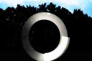 Foto gratuita pintura de luz de círculo blanco al aire libre
