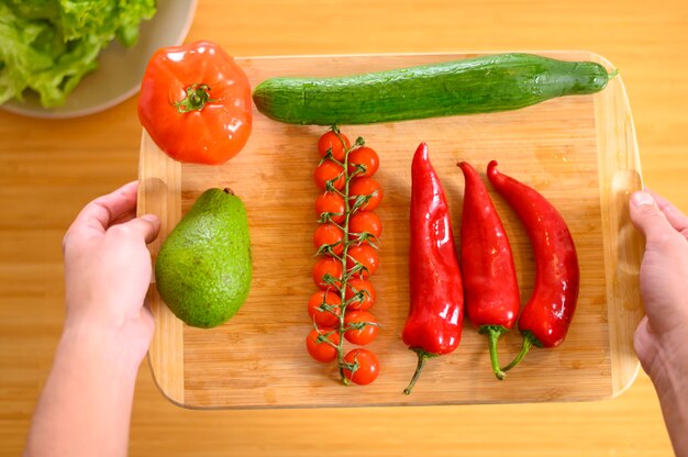 Plato con pimiento kapia y tomate