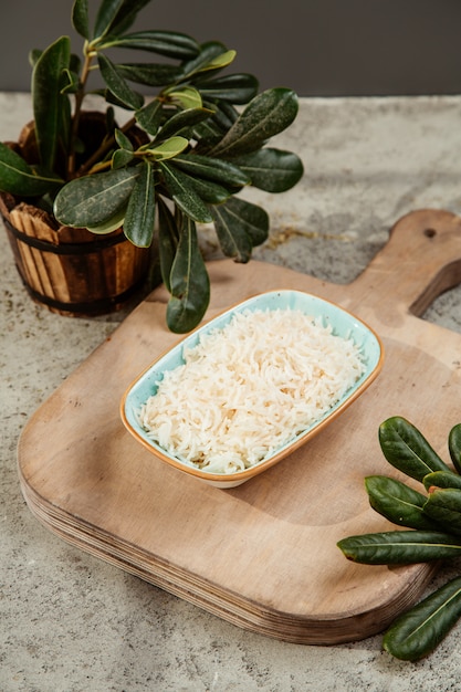 Abundancia ilimitada con arroz blanco Foto: @KamranAydinov, Freepik