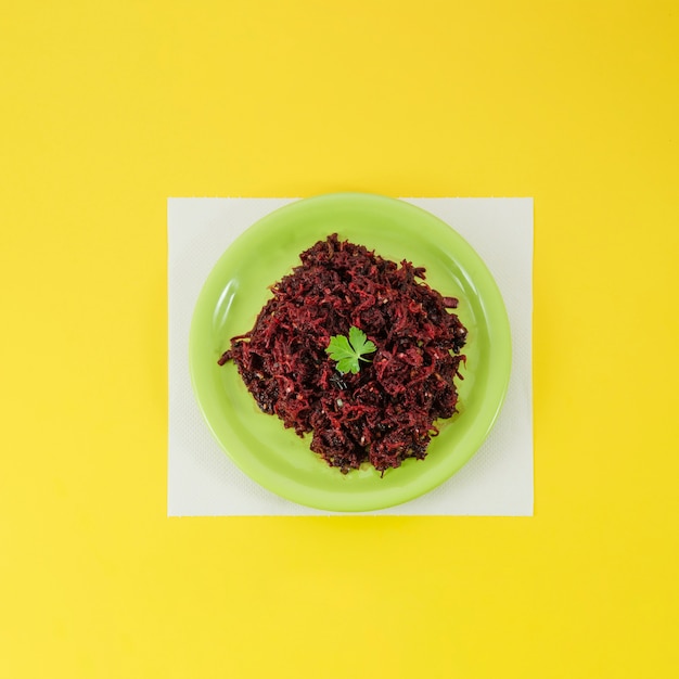 Foto gratuita plato de remolacha