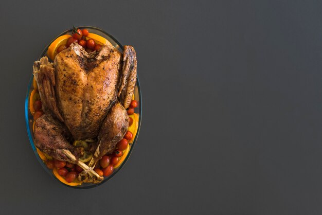 Pollo Al Horno Con Tomate En Cristalería