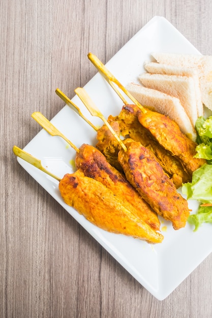 Foto gratuita pollo satay