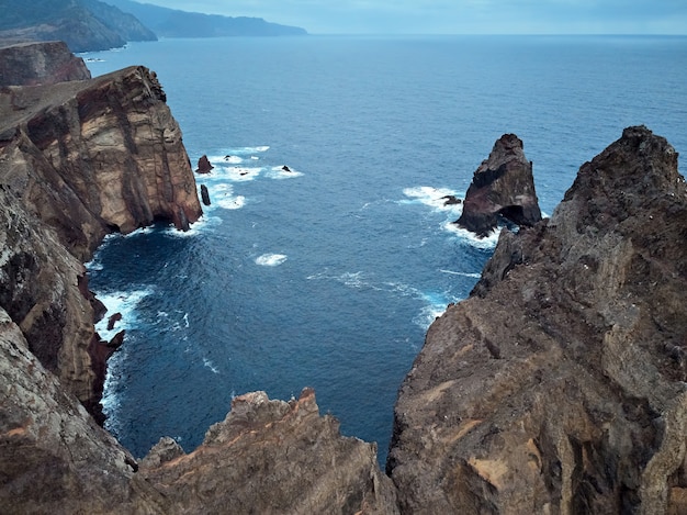 Foto gratuita ponta de sao lourenco ubicado en madeira portugal