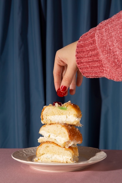 Foto gratuita postre alimenticio y elementos representativos