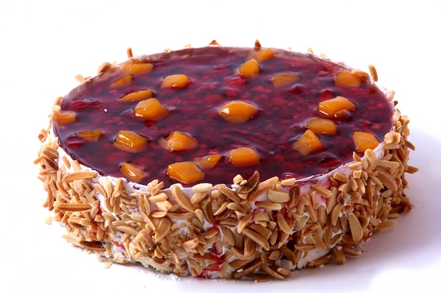 Postre tarta de frutas con almendras