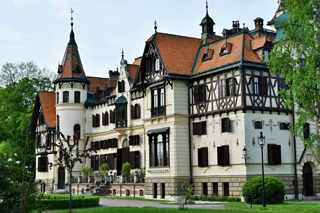 &quot;Precioso edificio en estilo medieval&quot;