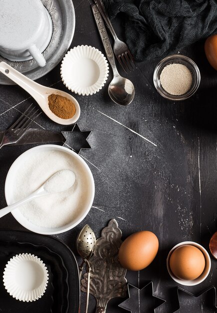 Preparación de los ingredientes de cocción de la cocina para cocinar marco