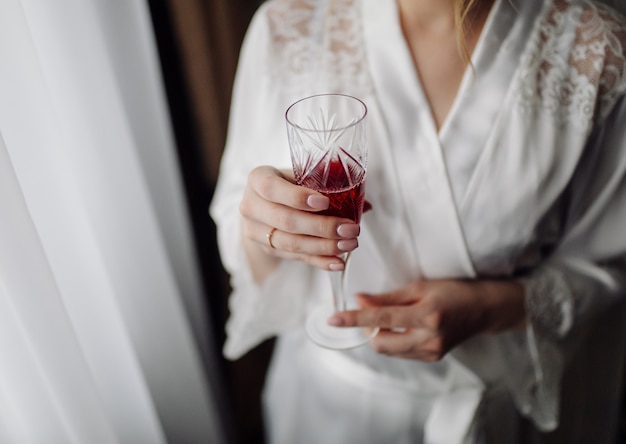 Preparación matutina de la novia para el gran día