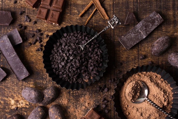Foto gratuito preparación de postres de chocolate desde arriba