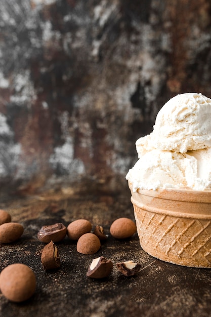 Primer helado con nueces