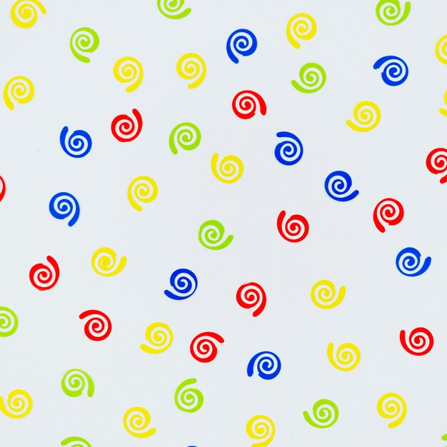 Primer plano de adornos de cumpleaños colorido