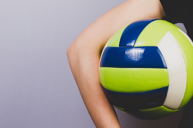 Primer plano de balón para jugar al voleibol