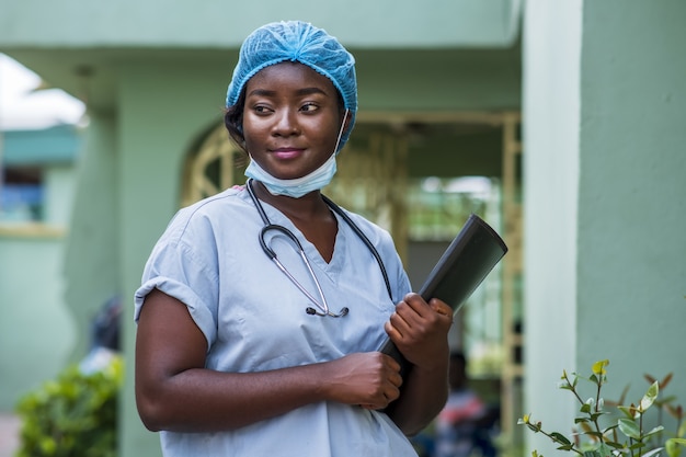 Primer plano de una doctora