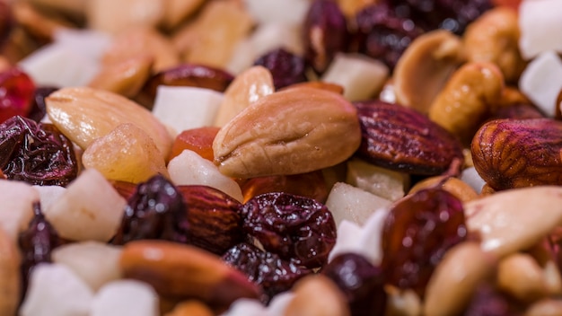 Primer plano de frutas y nueces mixtas