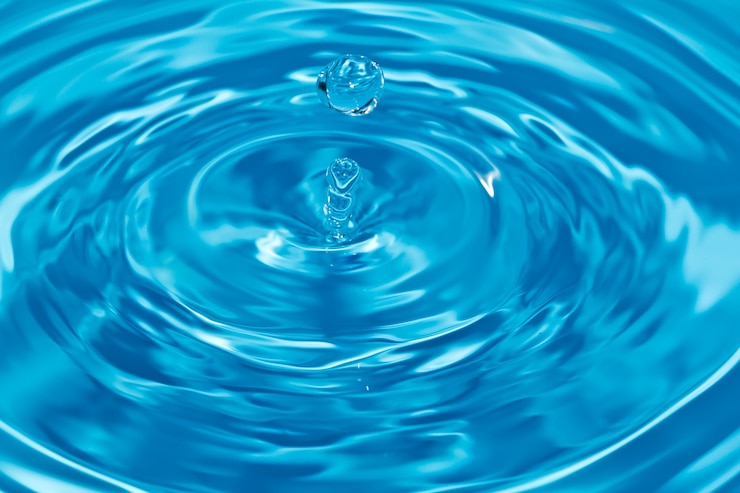 Foto gratuito primer plano de gota de agua